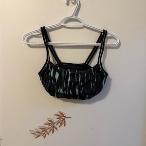Lululemon Sports Bra Size 4
